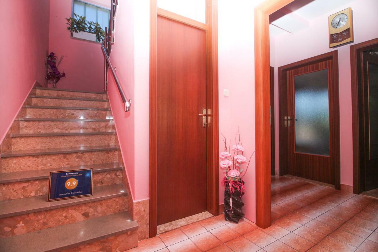 Apartament Green Valley Omiš Extérieur photo