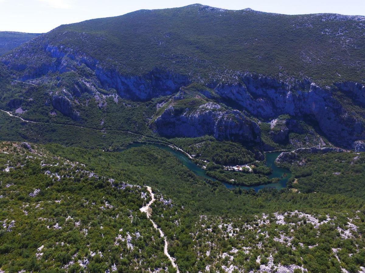 Apartament Green Valley Omiš Extérieur photo